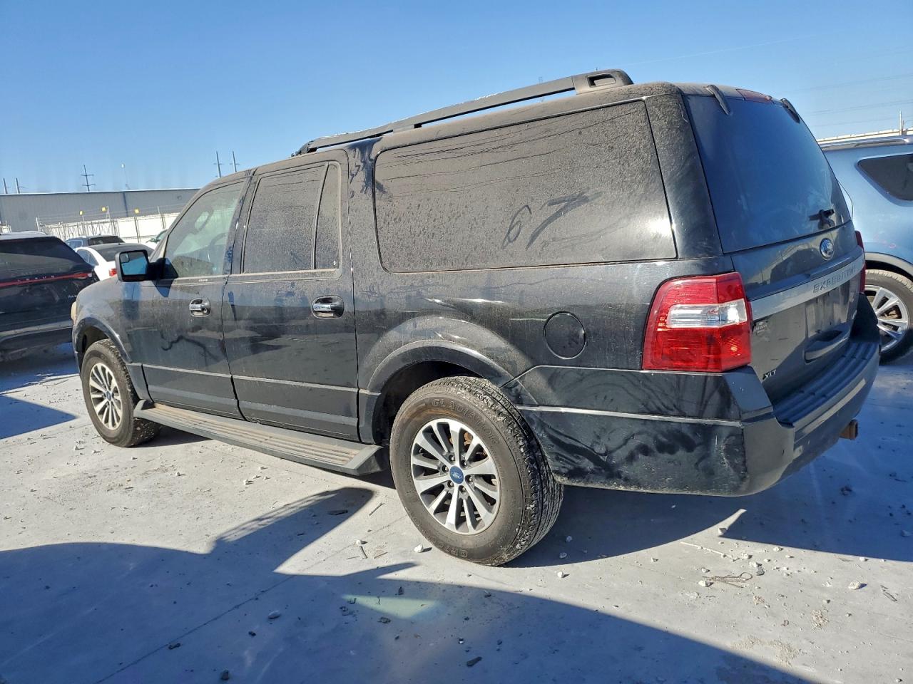 2015 FORD EXPEDITION EL XLT photo 2