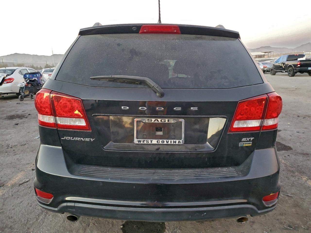 2015 DODGE JOURNEY SXT photo 6