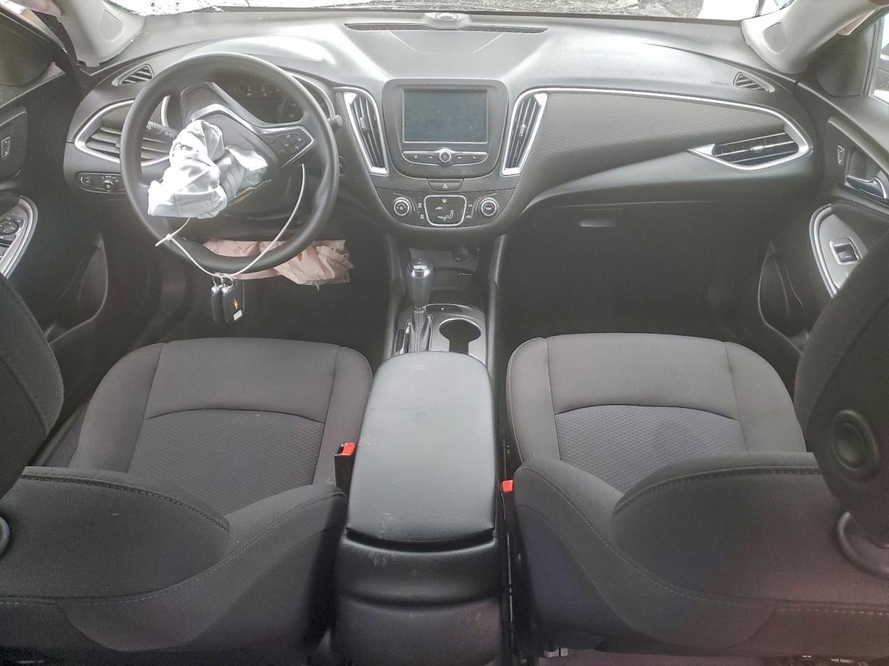 2018 CHEVROLET MALIBU LS photo 8