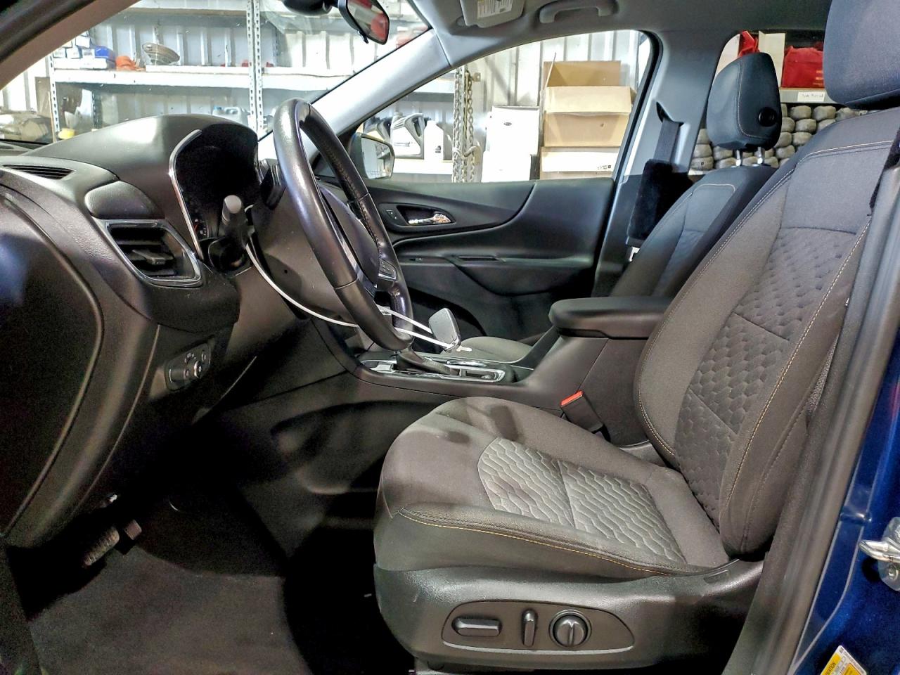 2020 CHEVROLET EQUINOX LT photo 7