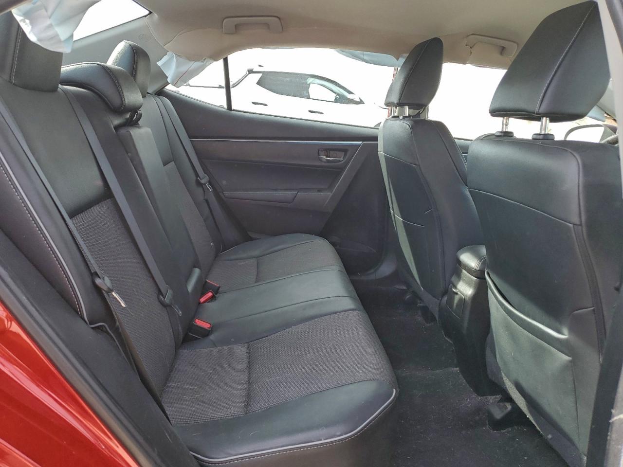 2016 TOYOTA COROLLA L photo 10