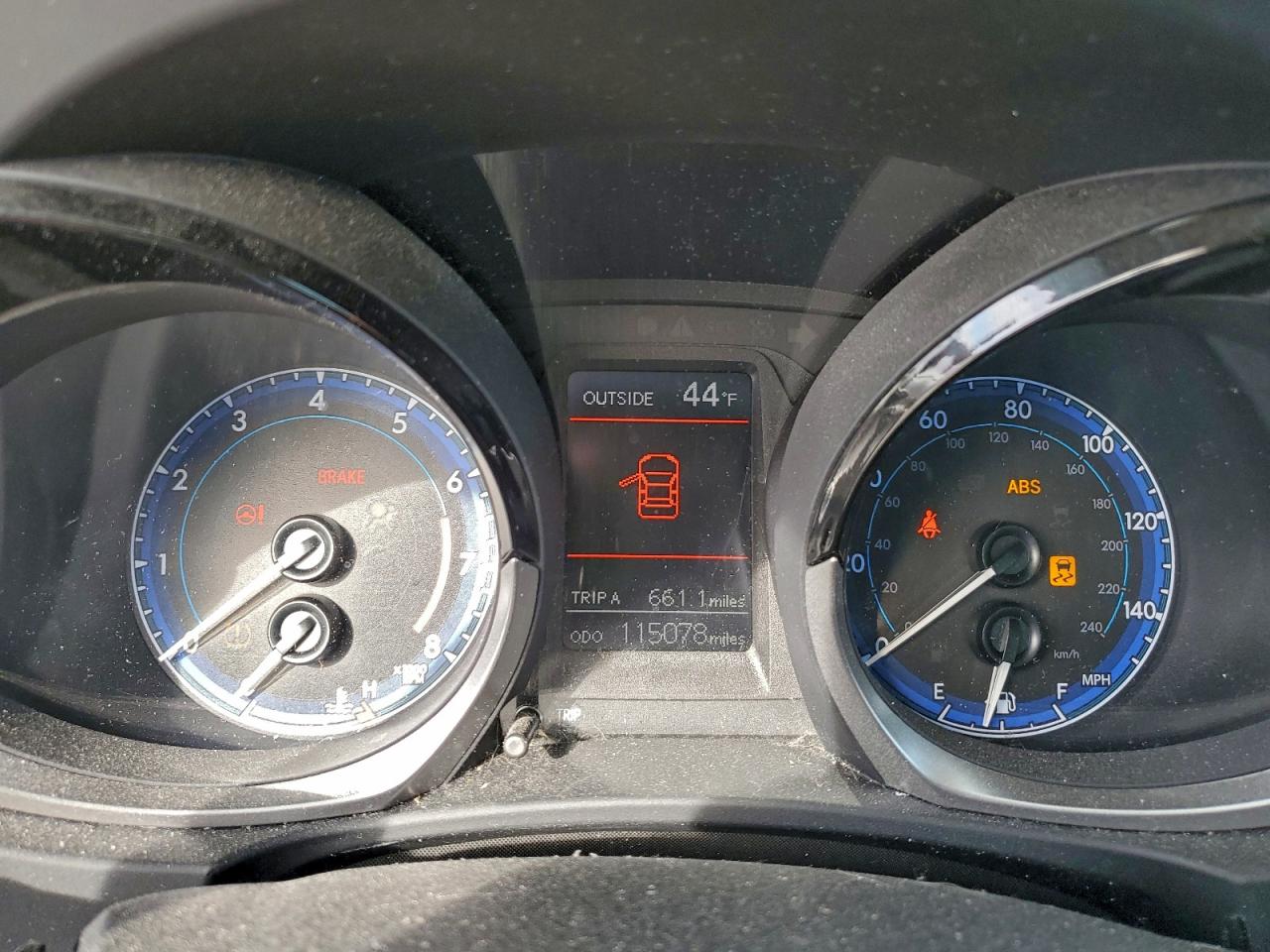 2016 TOYOTA COROLLA L photo 9