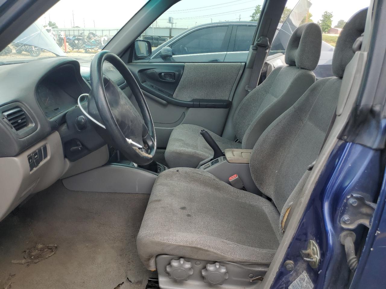 2001 SUBARU FORESTER photo 7