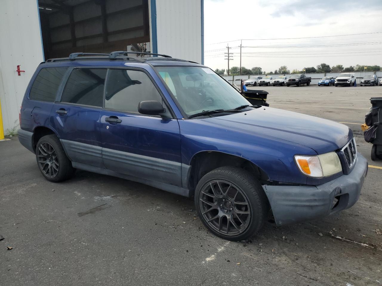 2001 SUBARU FORESTER photo 4