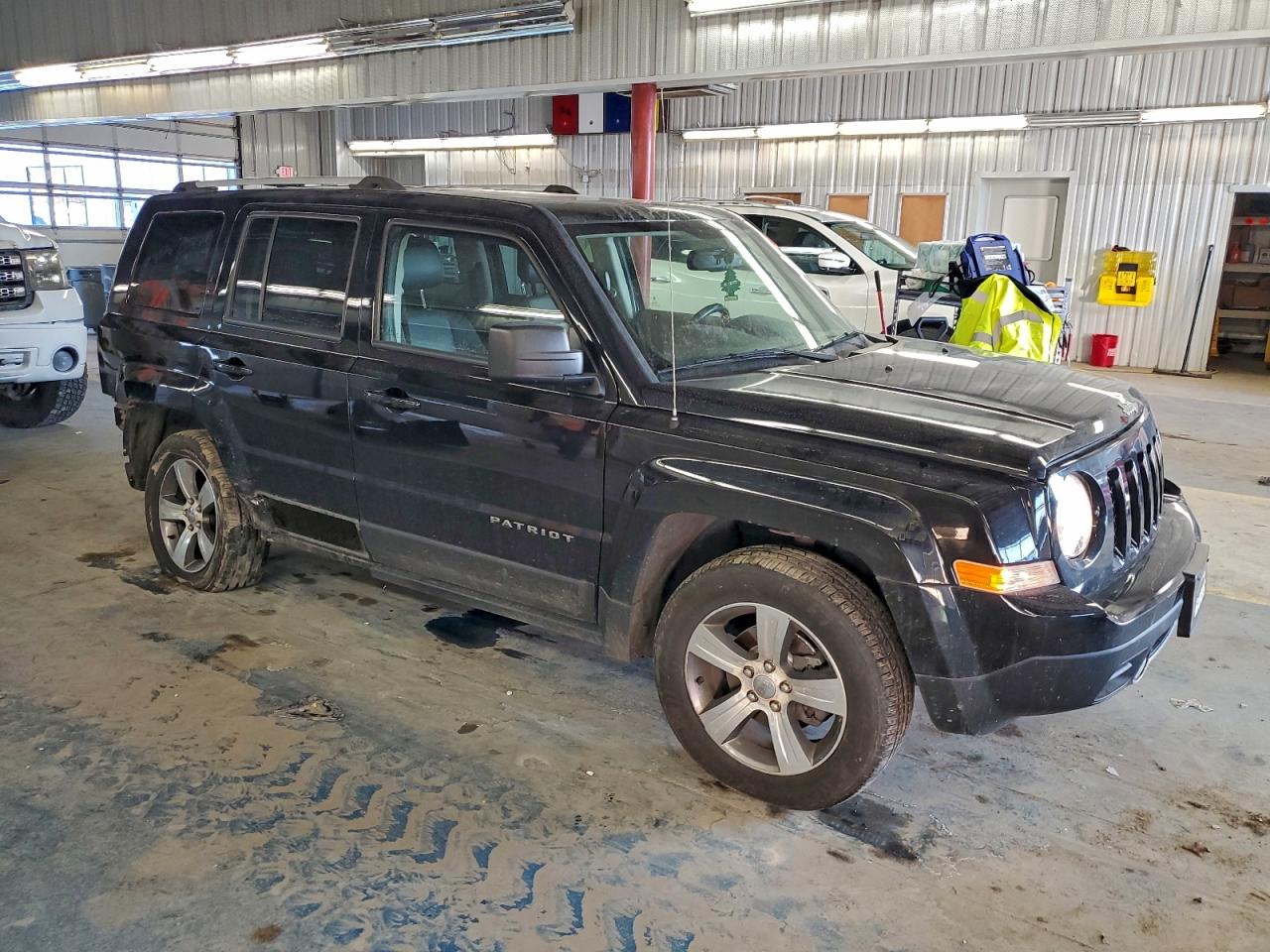 2017 JEEP PATRIOT LATITUDE photo 4