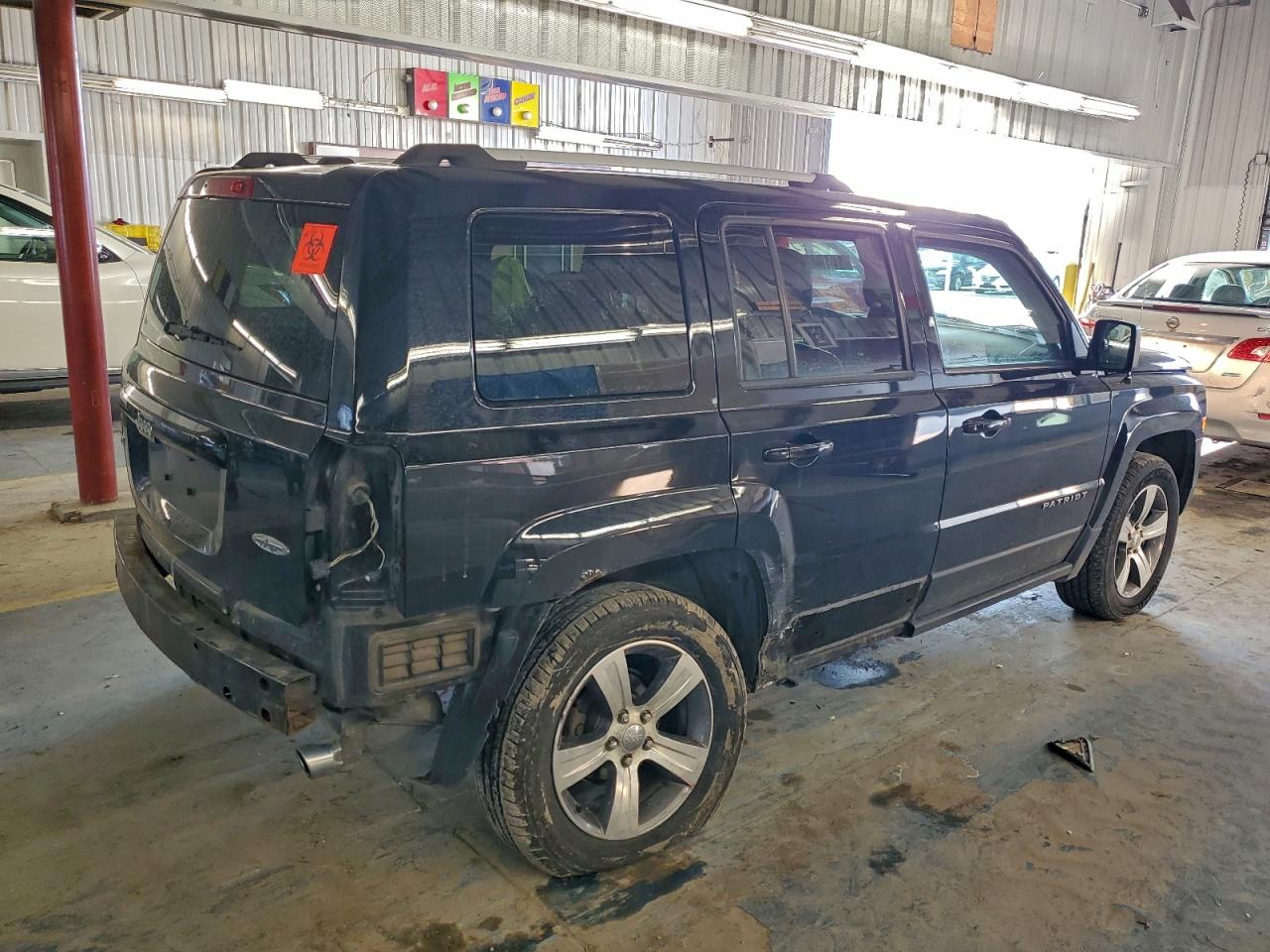 2017 JEEP PATRIOT LATITUDE photo 3