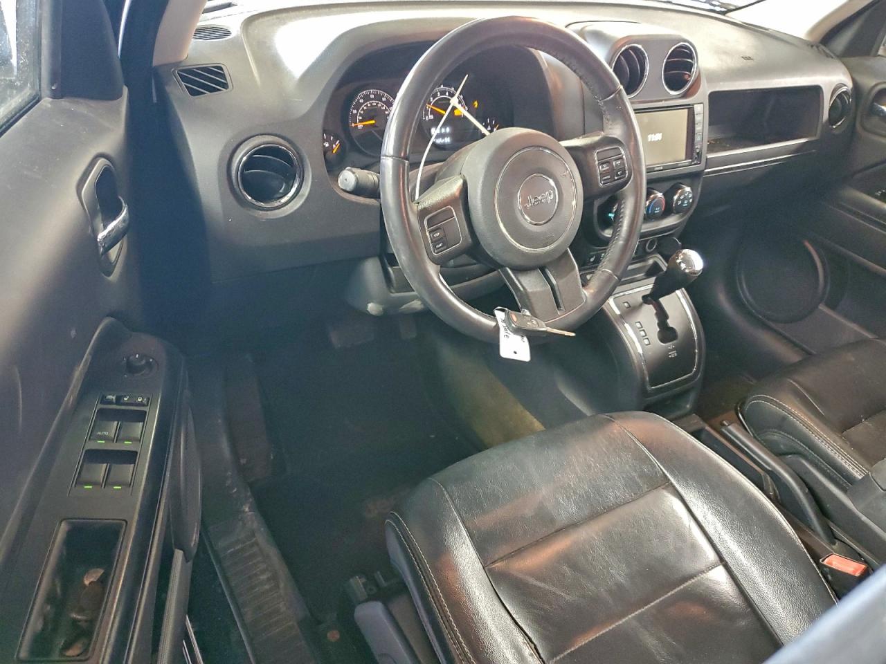 2017 JEEP PATRIOT LATITUDE photo 8