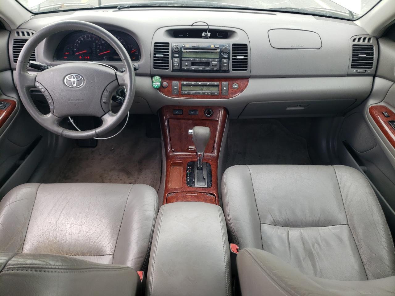 2005 TOYOTA CAMRY LE photo 8