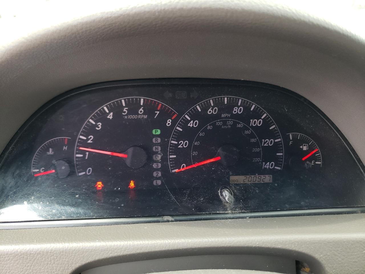 2005 TOYOTA CAMRY LE photo 9