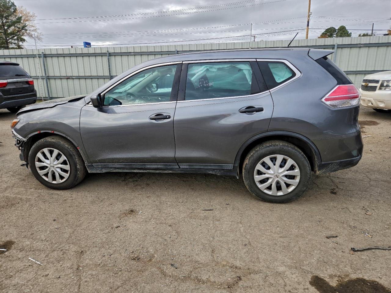 2016 NISSAN ROGUE S photo 2
