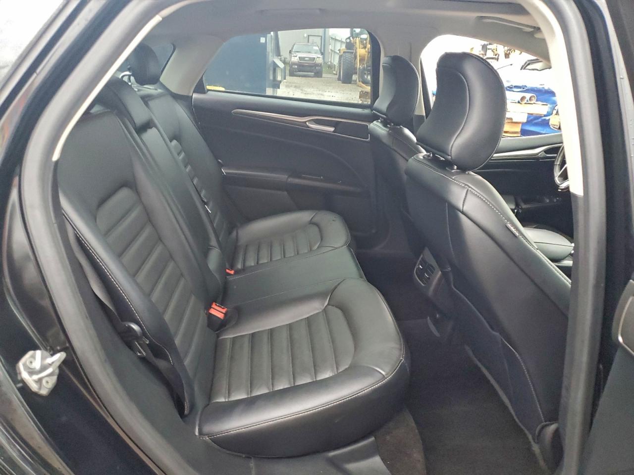 2017 FORD FUSION SE photo 10