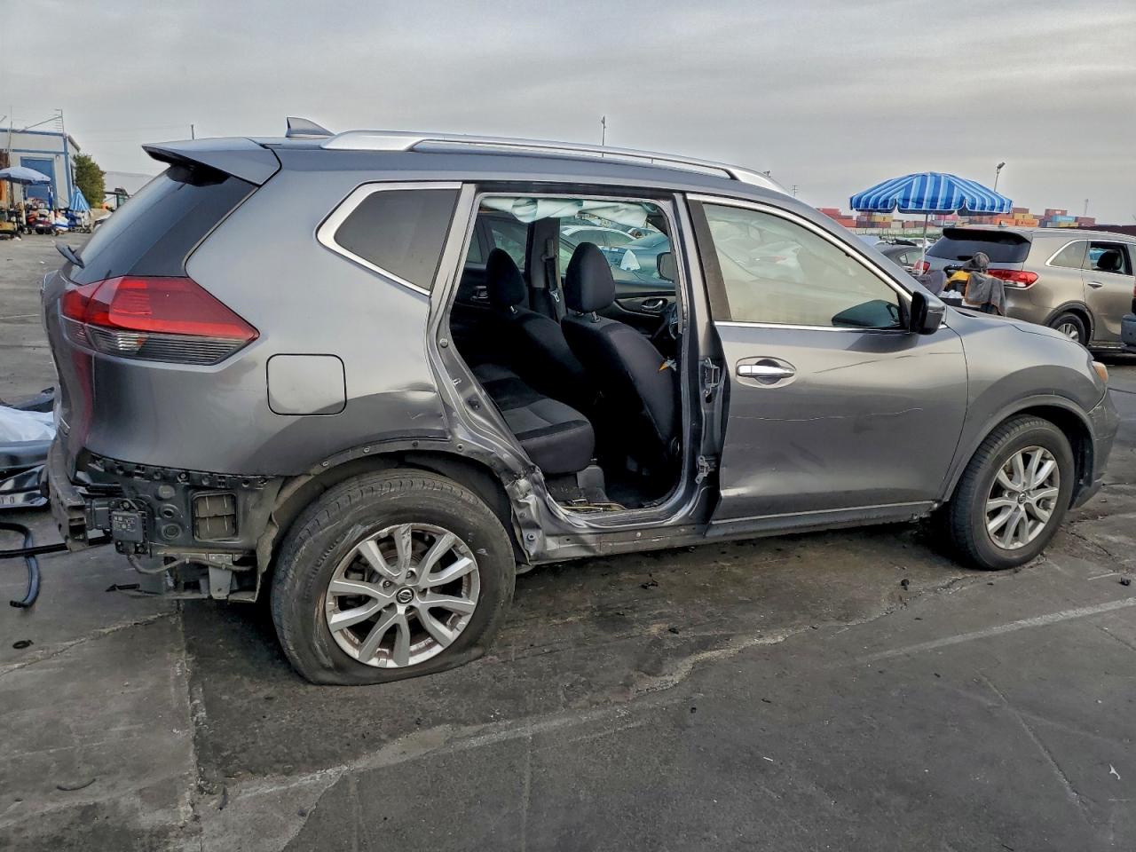 2019 NISSAN ROGUE S photo 3