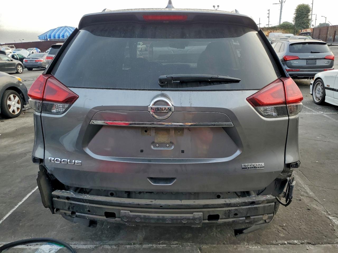 2019 NISSAN ROGUE S photo 6