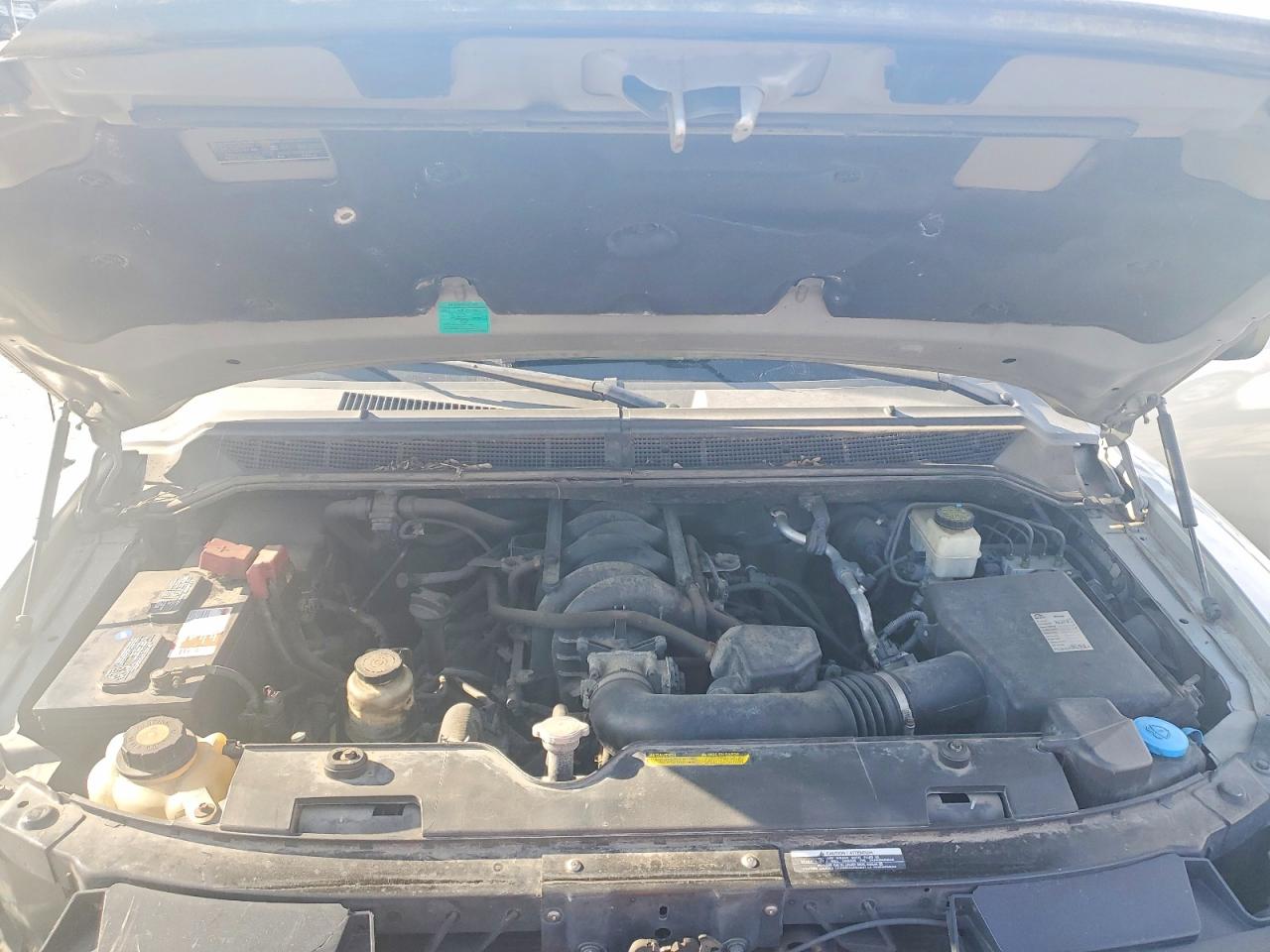2011 NISSAN TITAN S photo 11