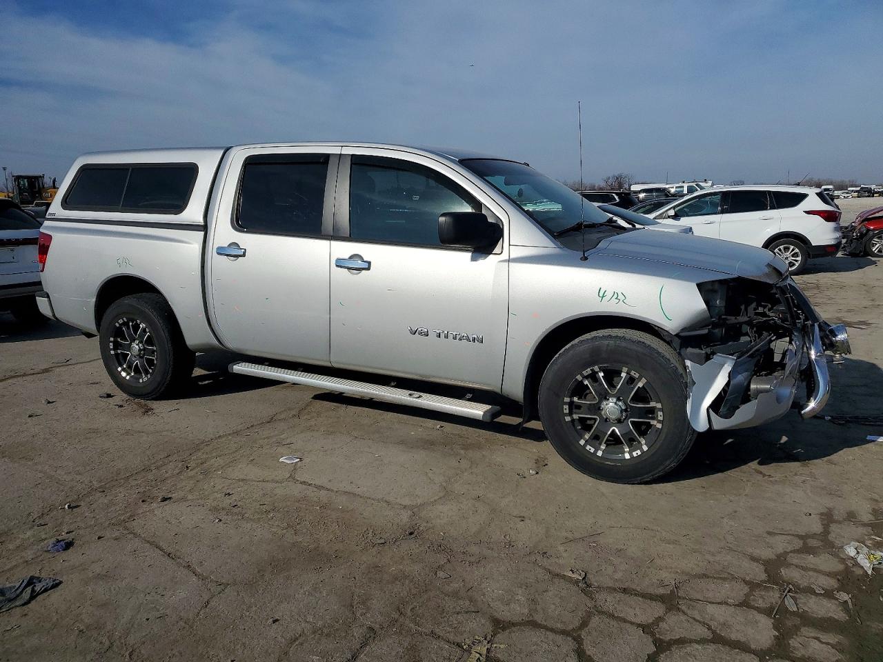 2011 NISSAN TITAN S photo 4