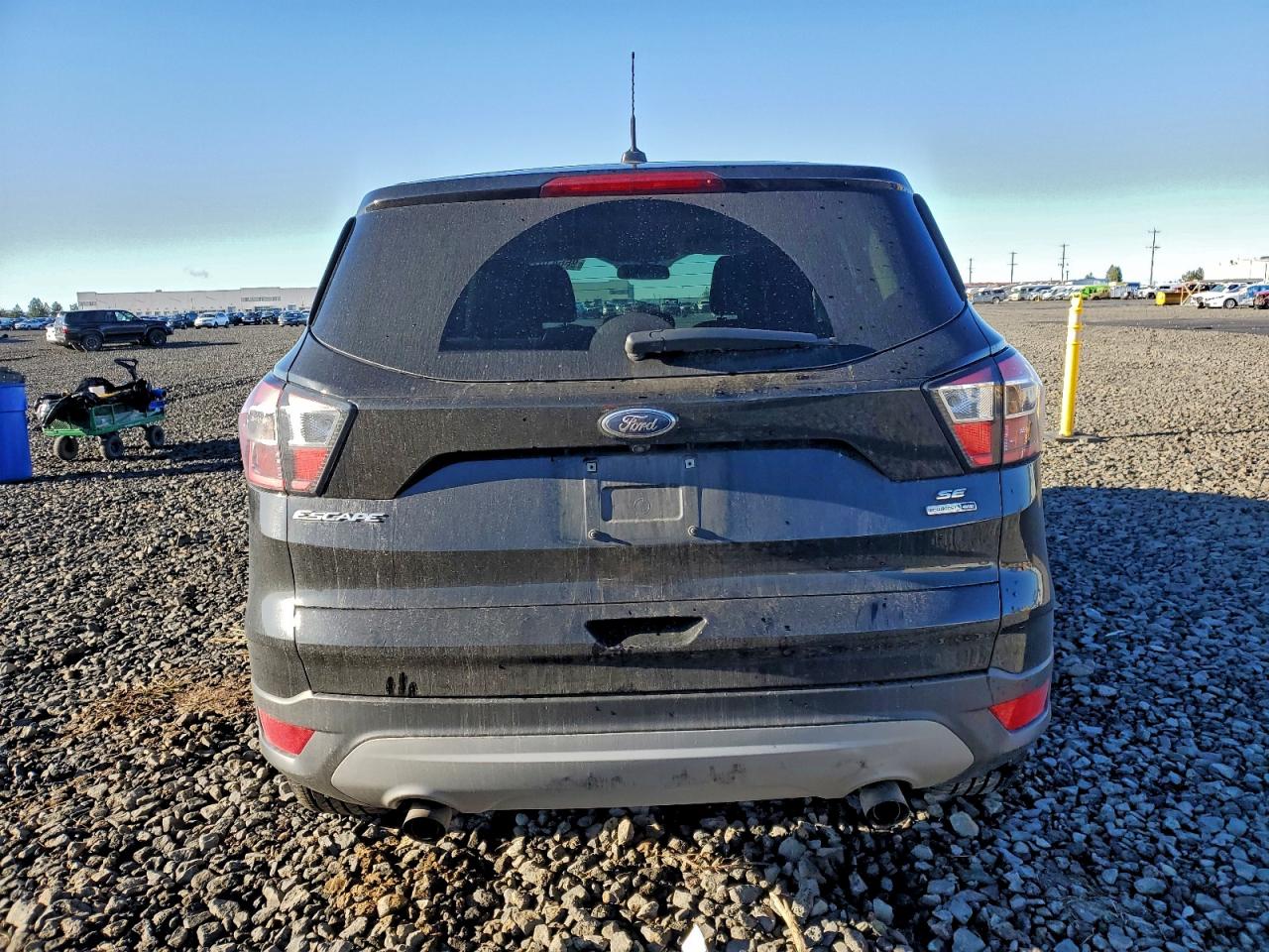 2017 FORD ESCAPE SE photo 6