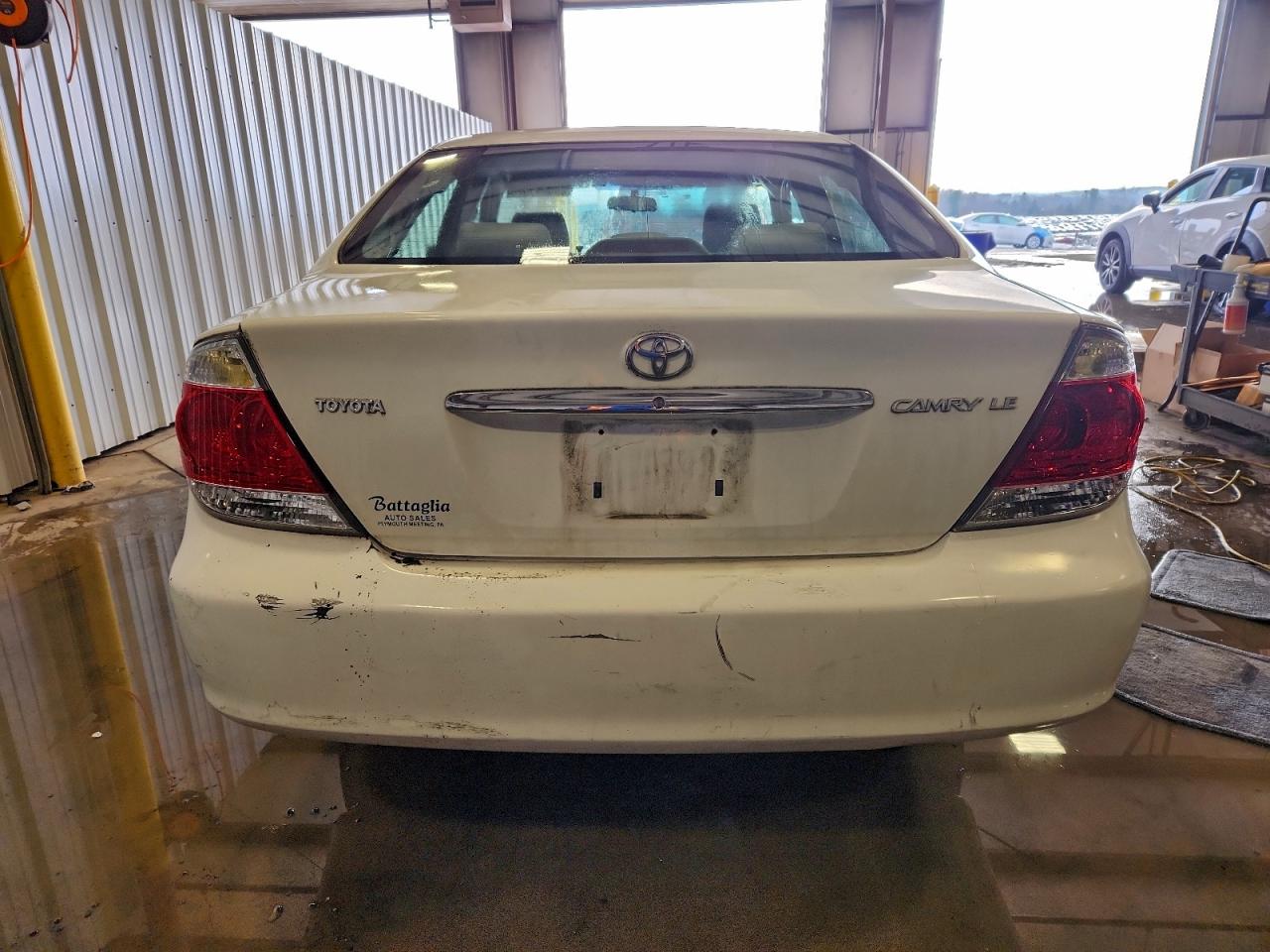2006 TOYOTA CAMRY LE photo 6