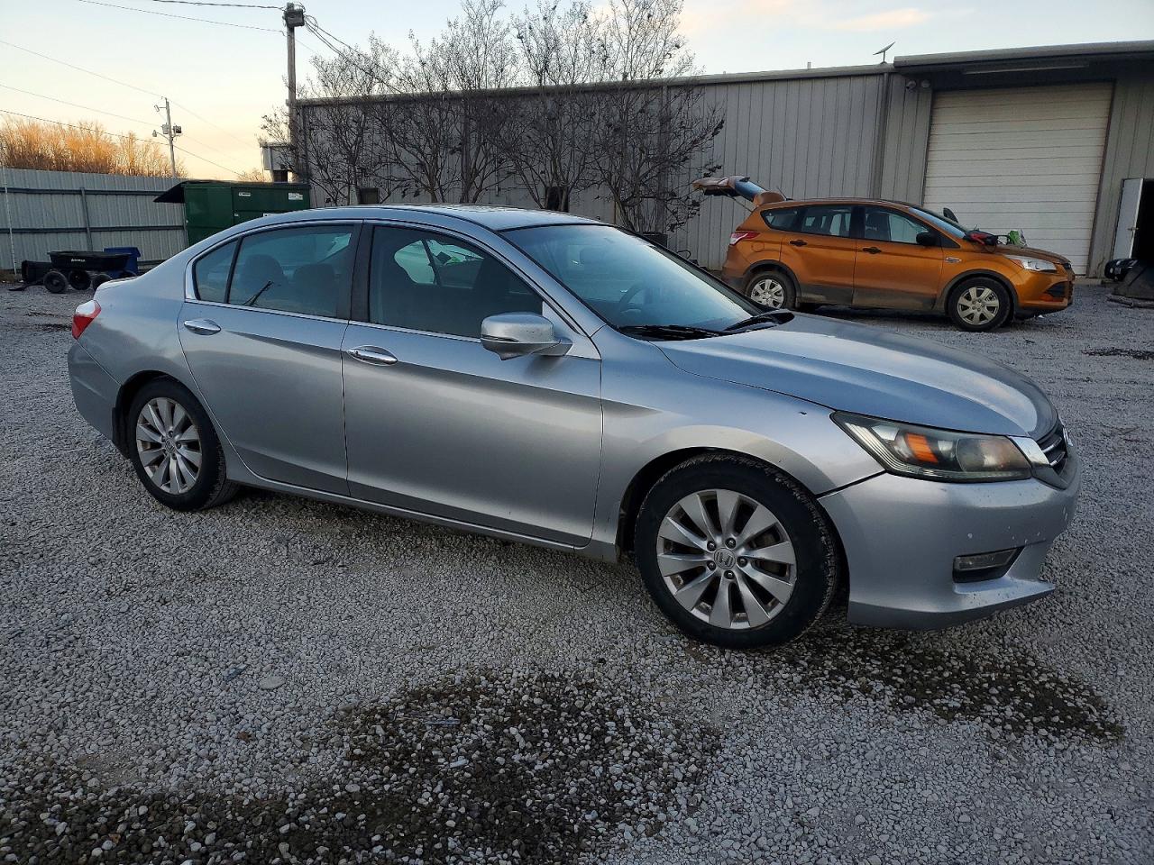 2013 HONDA ACCORD EX photo 4