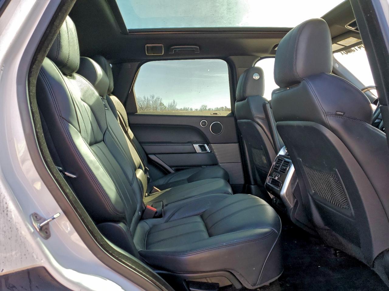 2016 LAND ROVER RANGE ROVER SPORT HSE photo 11