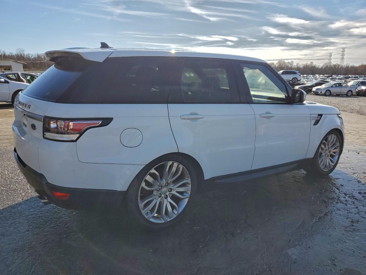 2016 LAND ROVER RANGE ROVER SPORT HSE photo 3