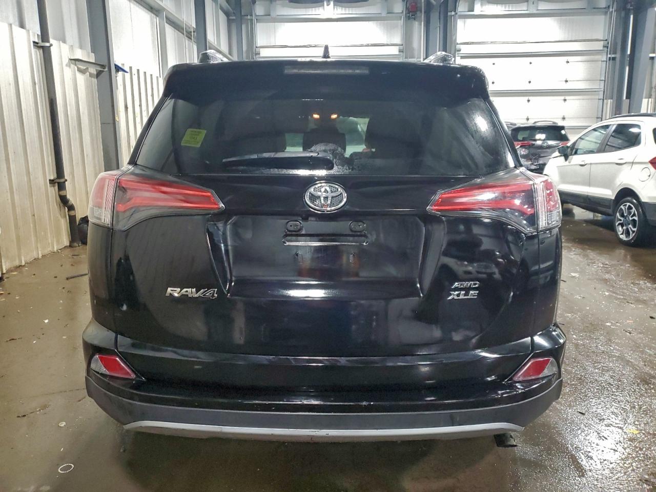 2018 TOYOTA RAV4 ADVENTURE photo 6