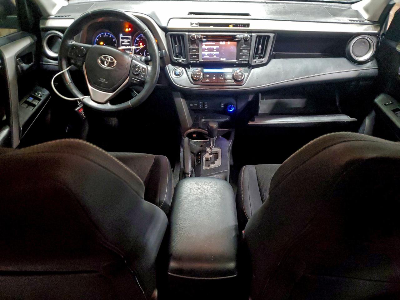 2018 TOYOTA RAV4 ADVENTURE photo 8