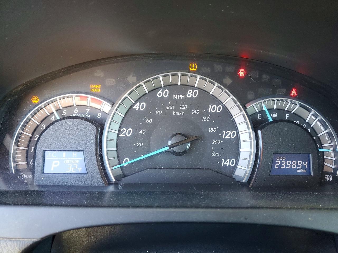 2012 TOYOTA CAMRY BASE photo 9