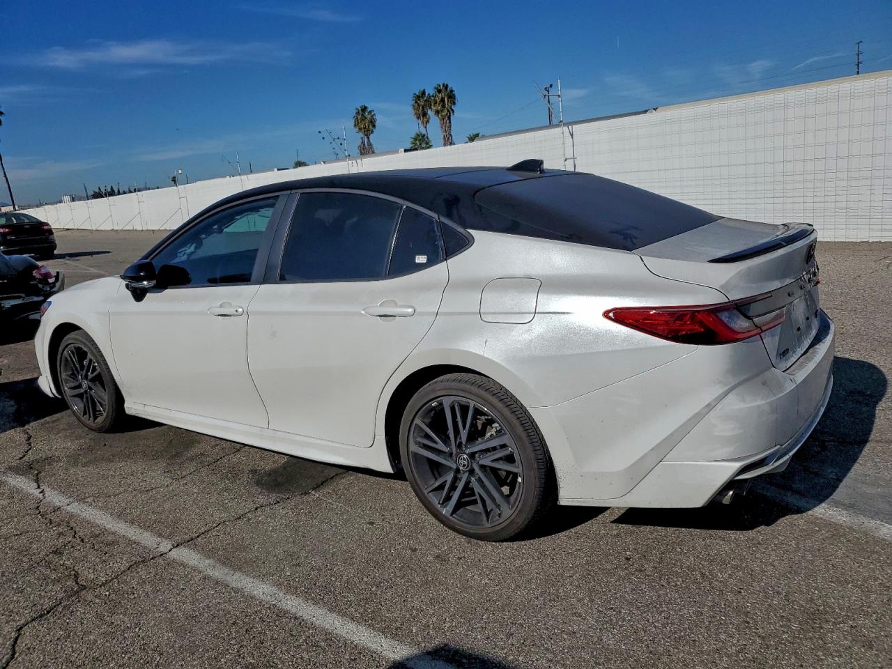 2025 TOYOTA CAMRY XSE photo 2
