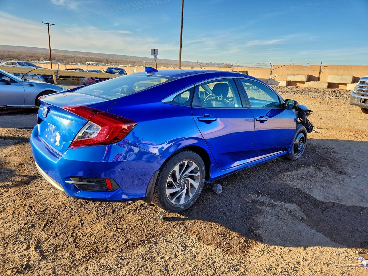 2017 HONDA CIVIC EX photo 3