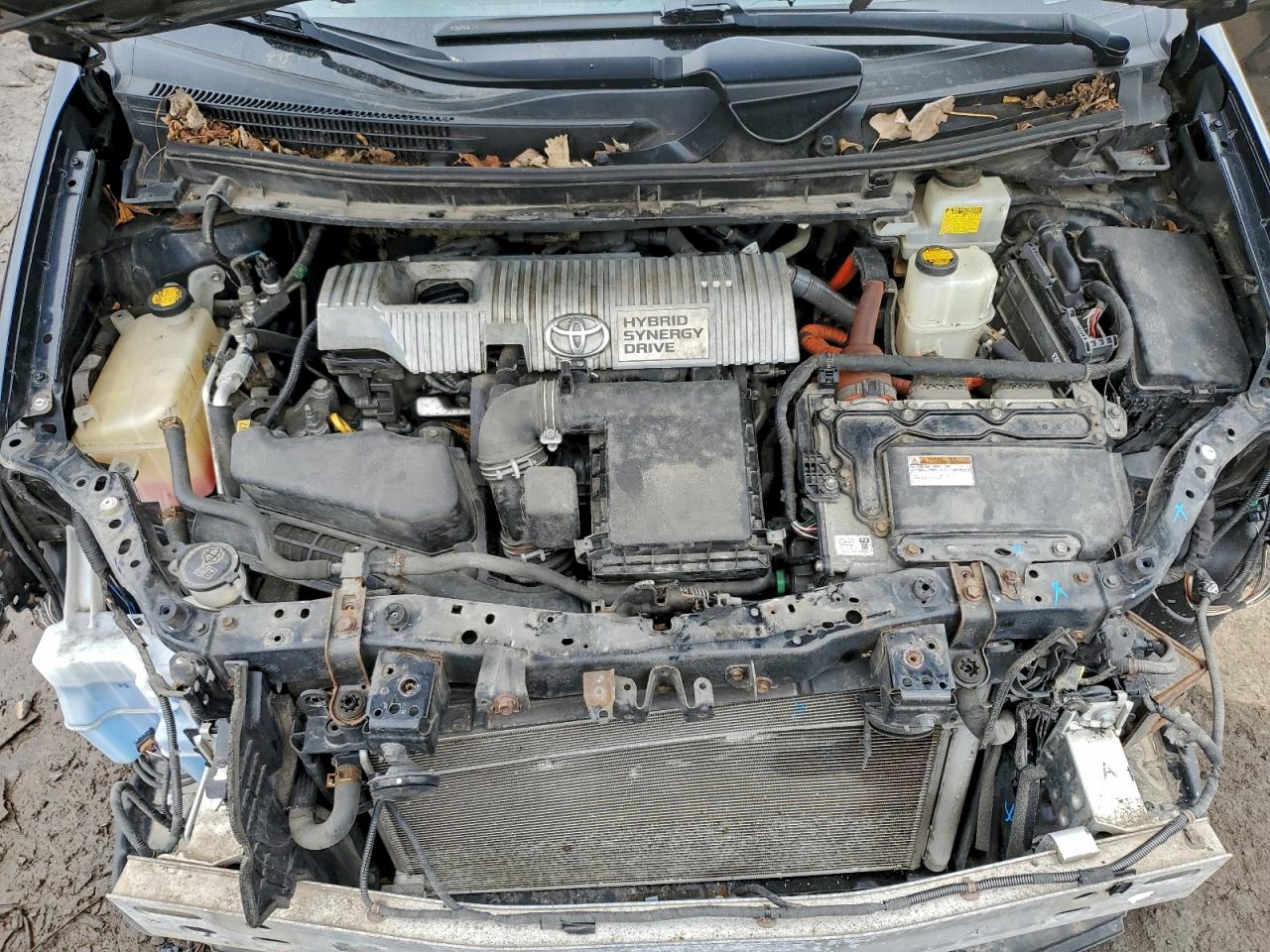 2014 TOYOTA PRIUS photo 11