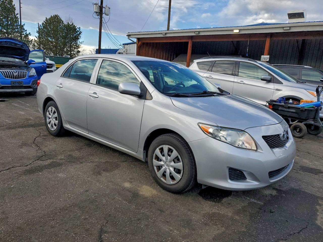 2010 TOYOTA COROLLA BASE photo 4