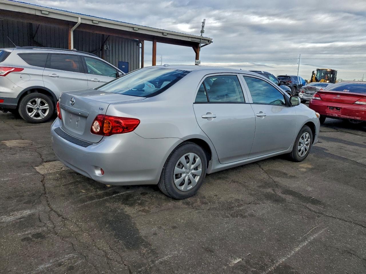 2010 TOYOTA COROLLA BASE photo 3