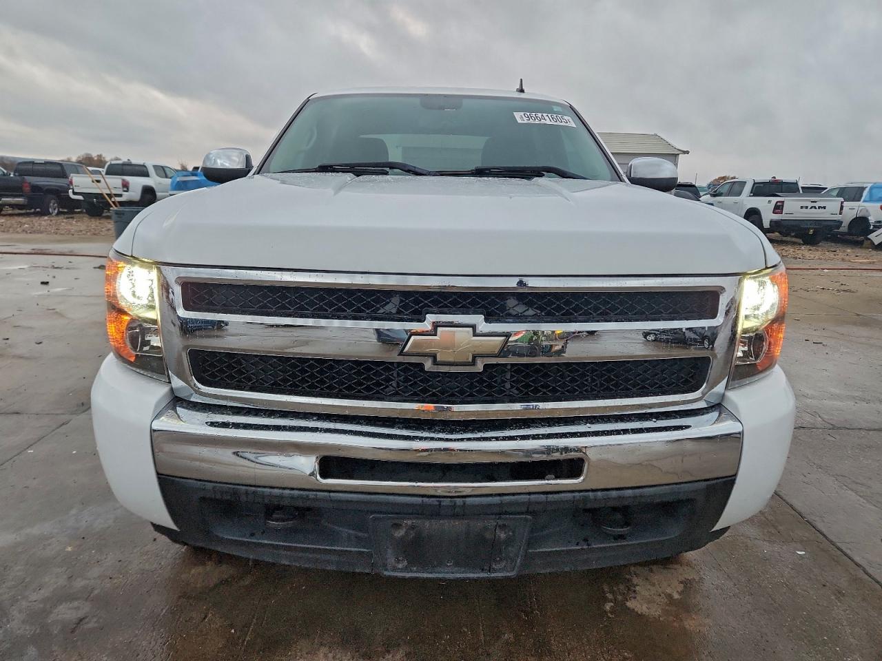 2009 CHEVROLET SILVERADO C1500 LT photo 5