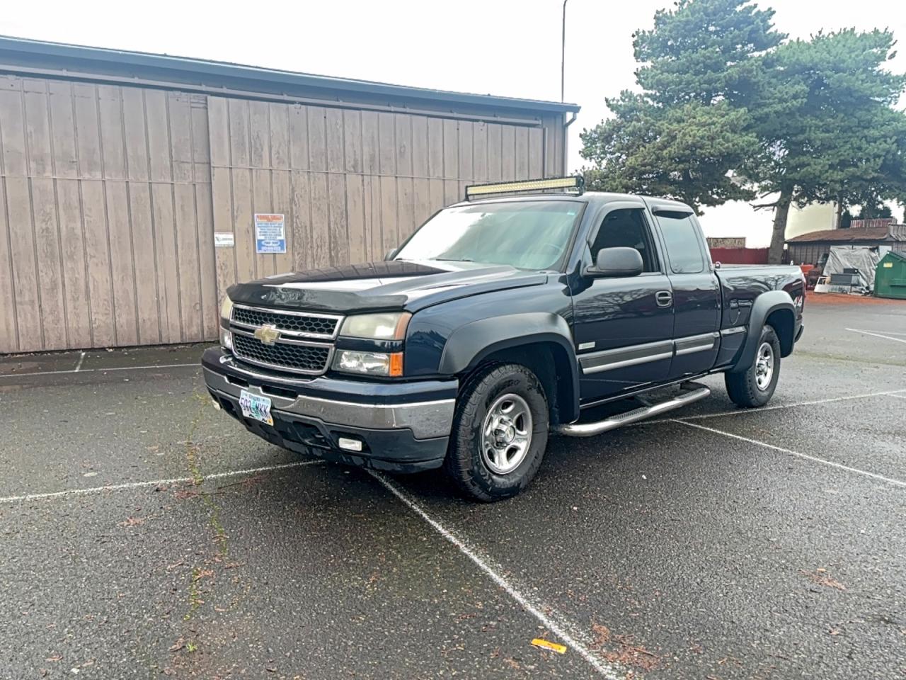 2006 CHEVROLET SILVERADO K1500 photo 2