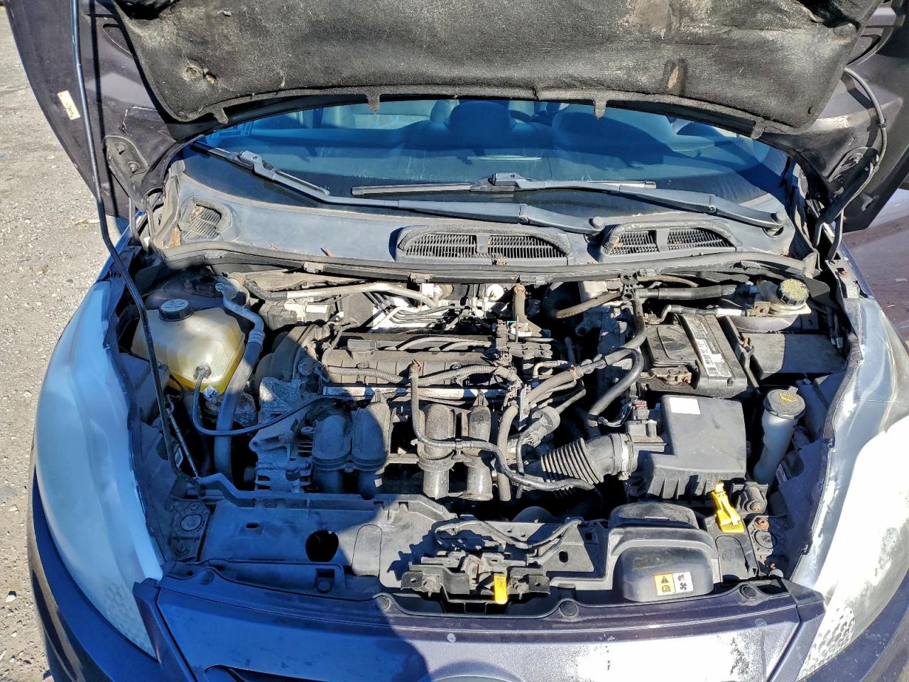 2012 FORD FIESTA SE photo 11