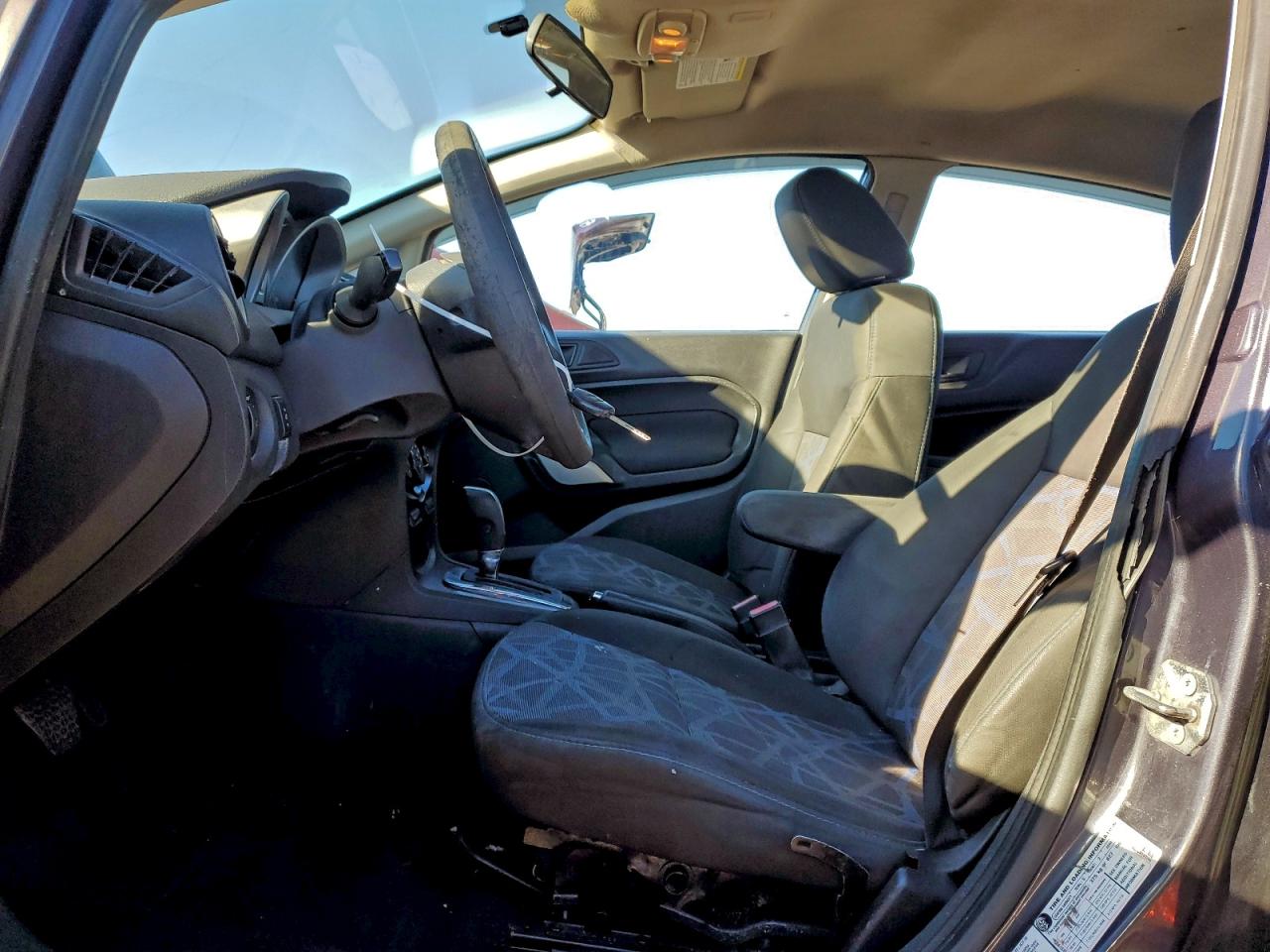 2012 FORD FIESTA SE photo 7