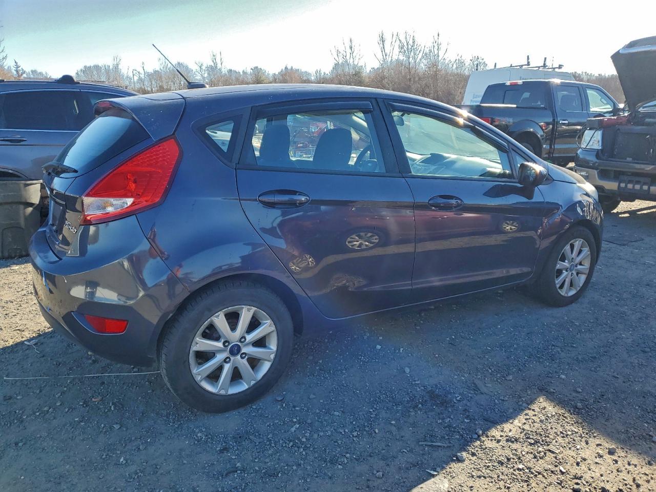 2012 FORD FIESTA SE photo 3