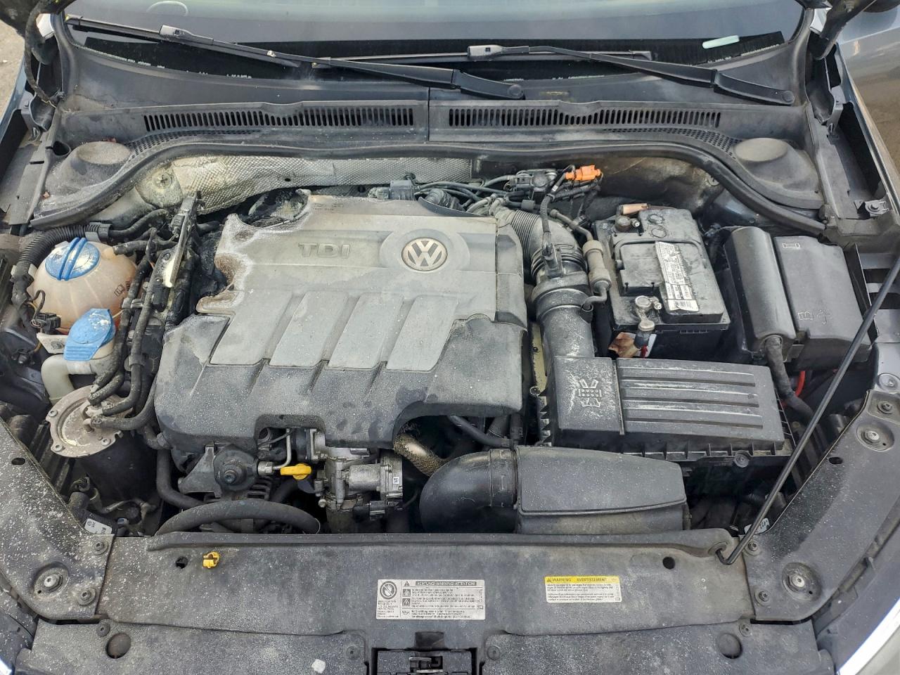 2014 VOLKSWAGEN JETTA TDI photo 11