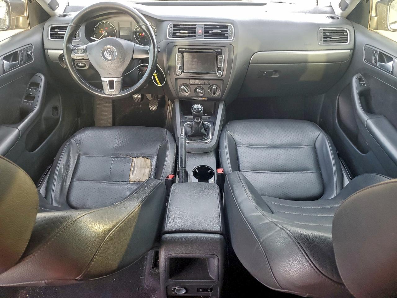 2014 VOLKSWAGEN JETTA TDI photo 8