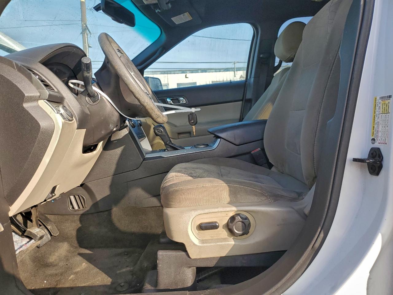 2015 FORD EXPLORER photo 7
