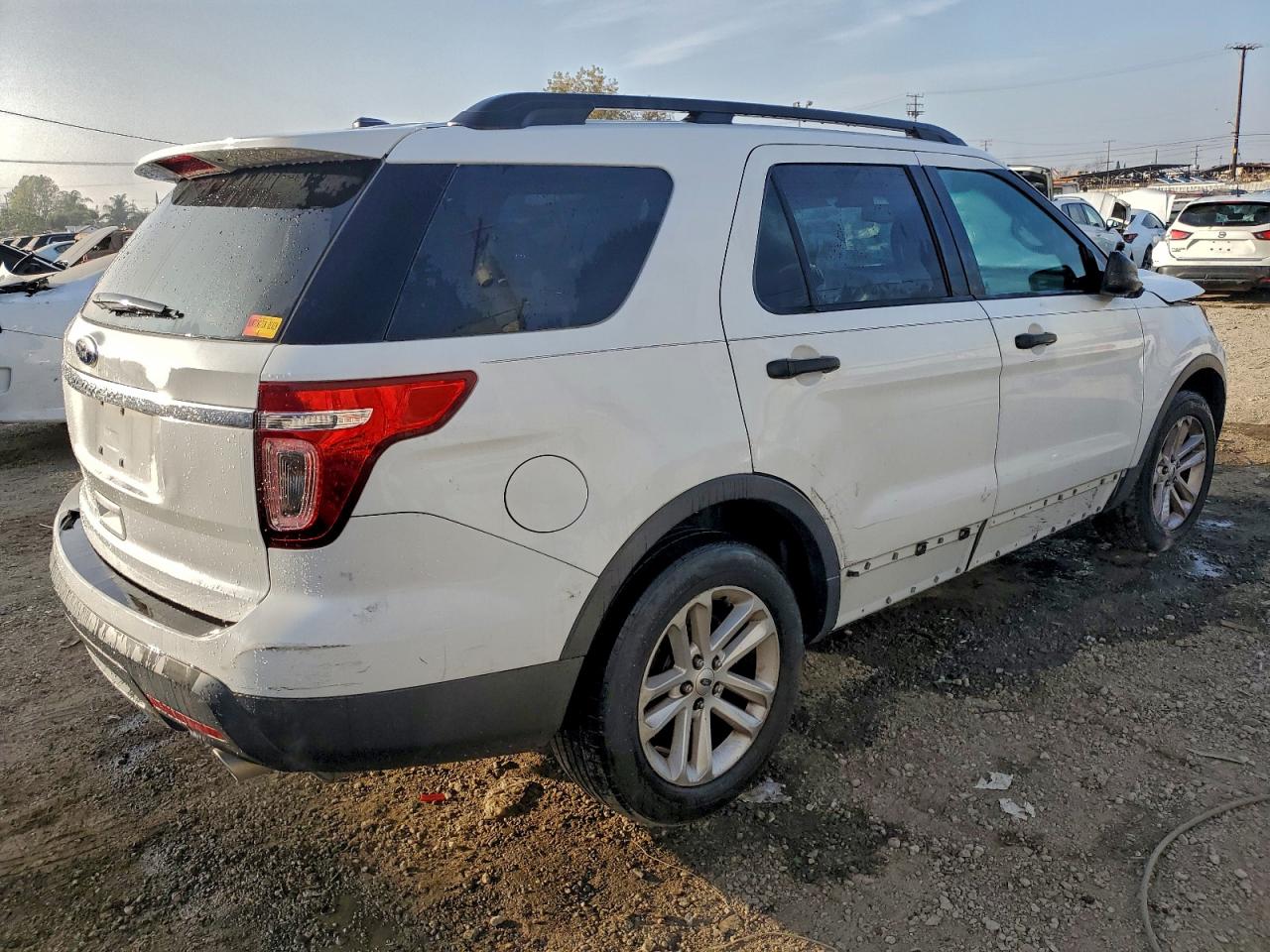 2015 FORD EXPLORER photo 3