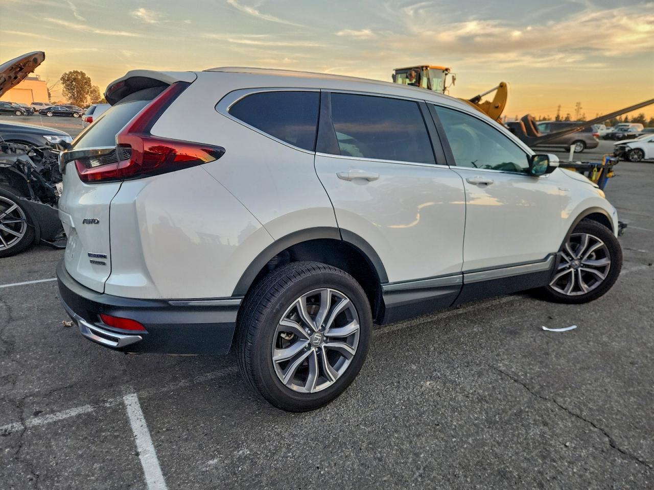 2020 HONDA CR-V TOURING photo 3