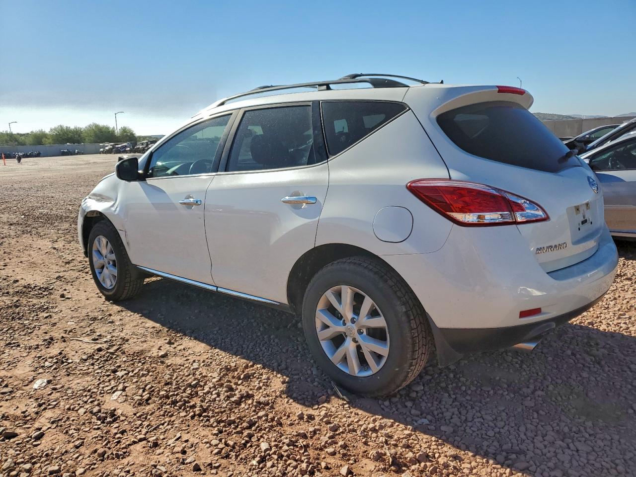 2014 NISSAN MURANO S photo 2