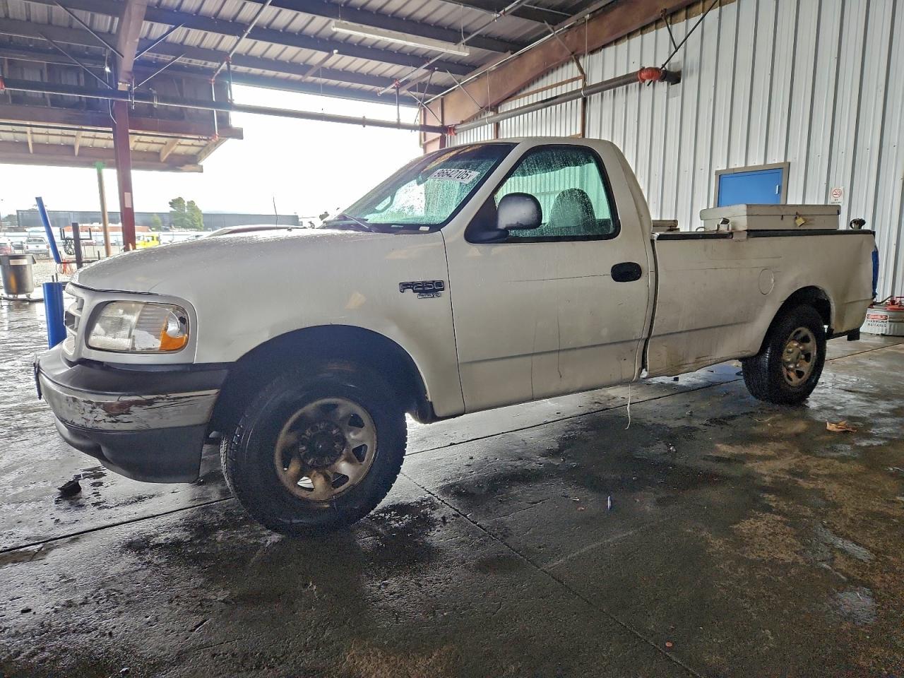 1999 FORD F250 photo 2