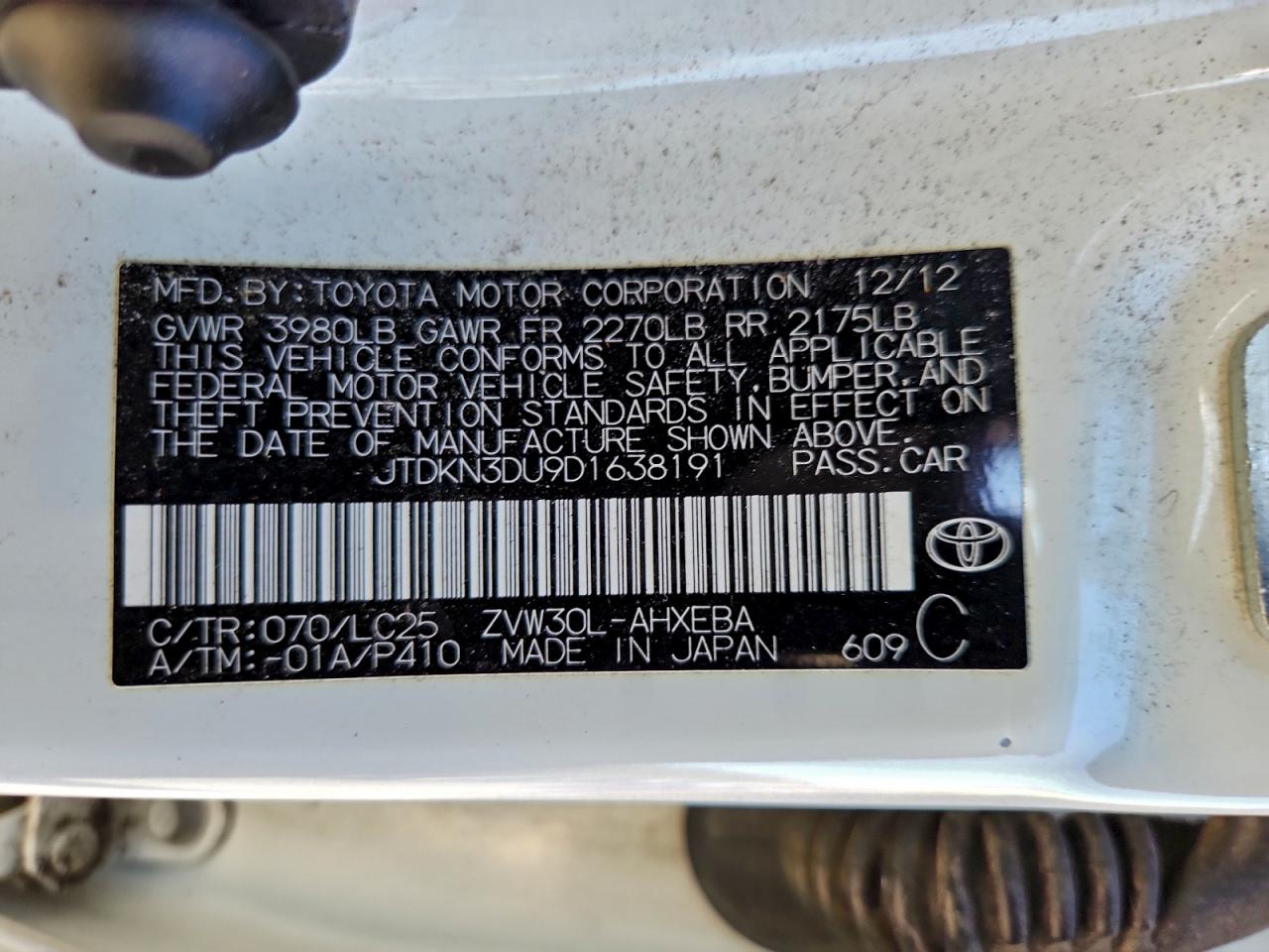 2013 TOYOTA PRIUS photo 12