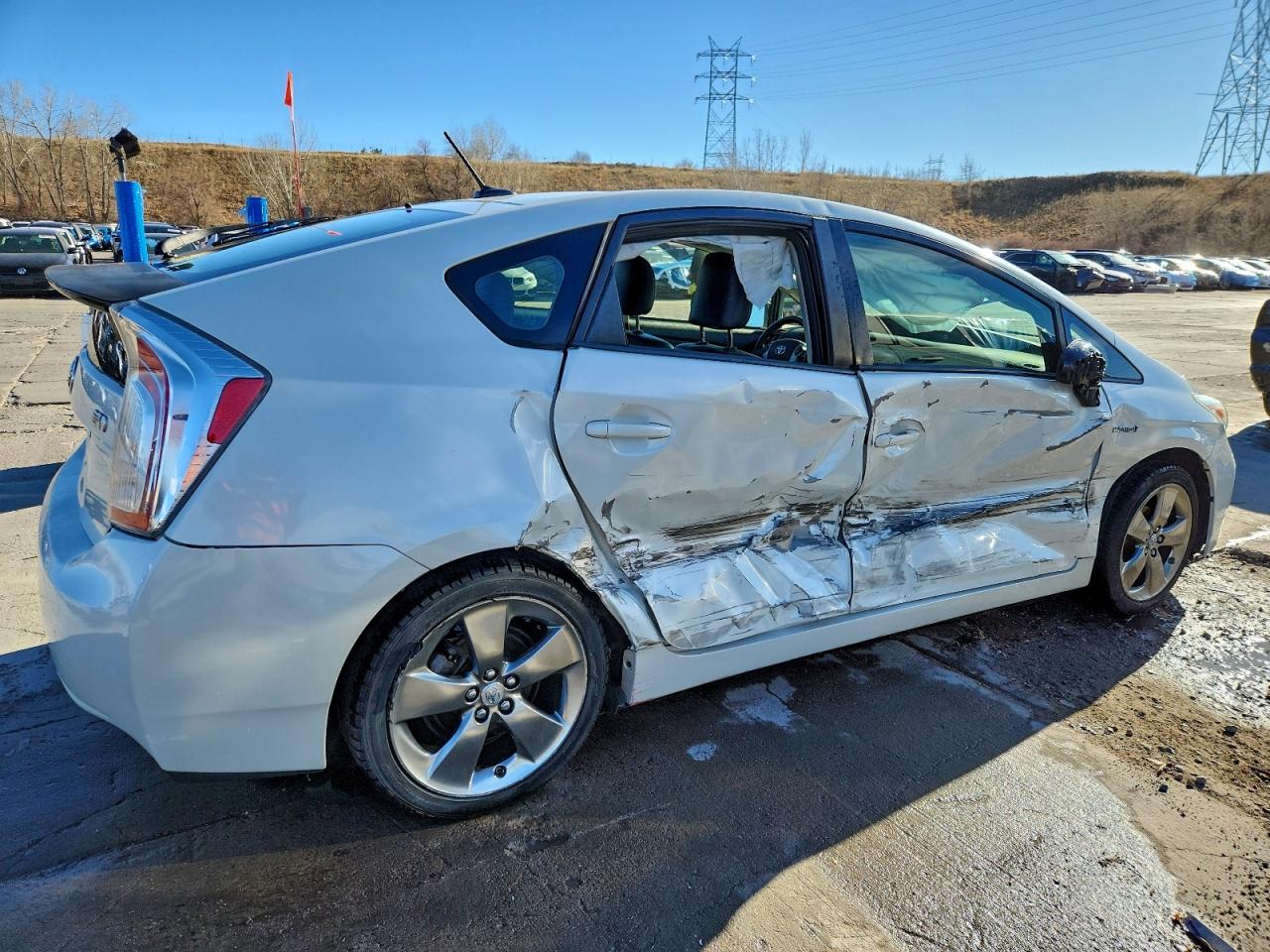 2013 TOYOTA PRIUS photo 3