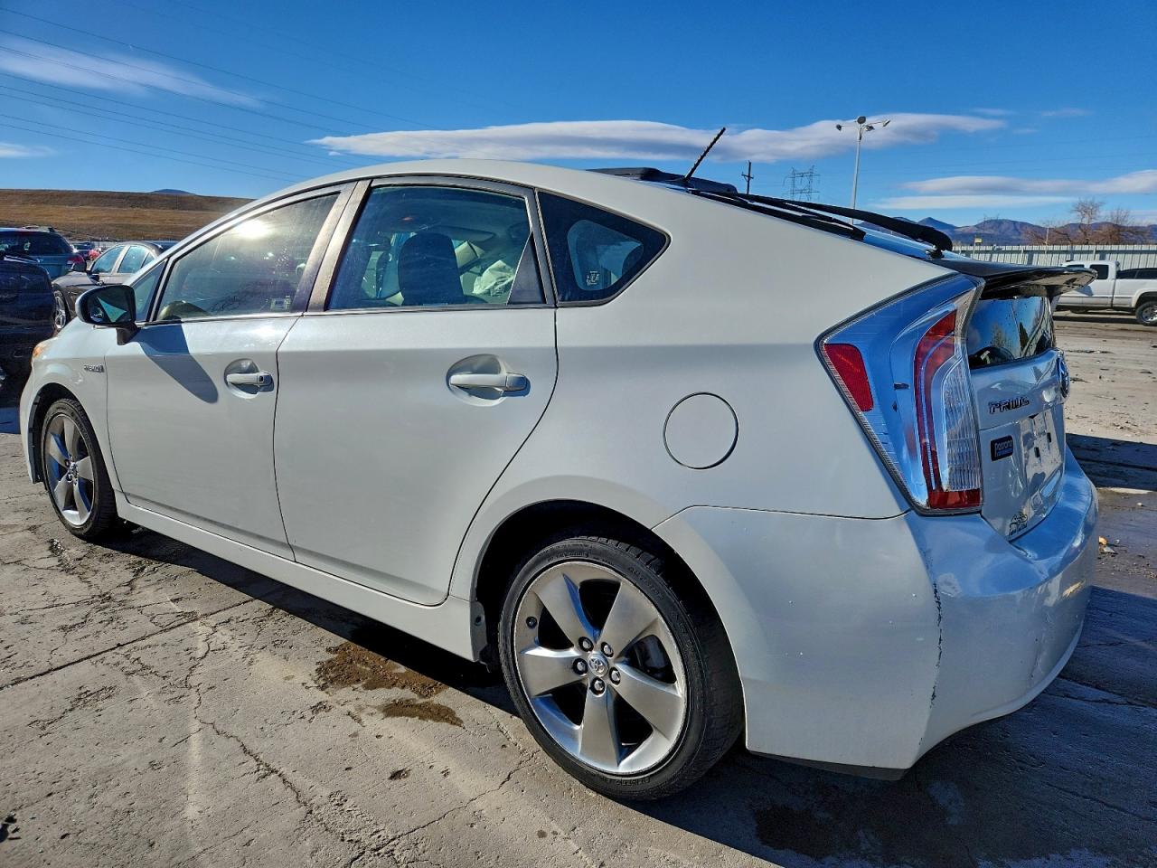 2013 TOYOTA PRIUS photo 2