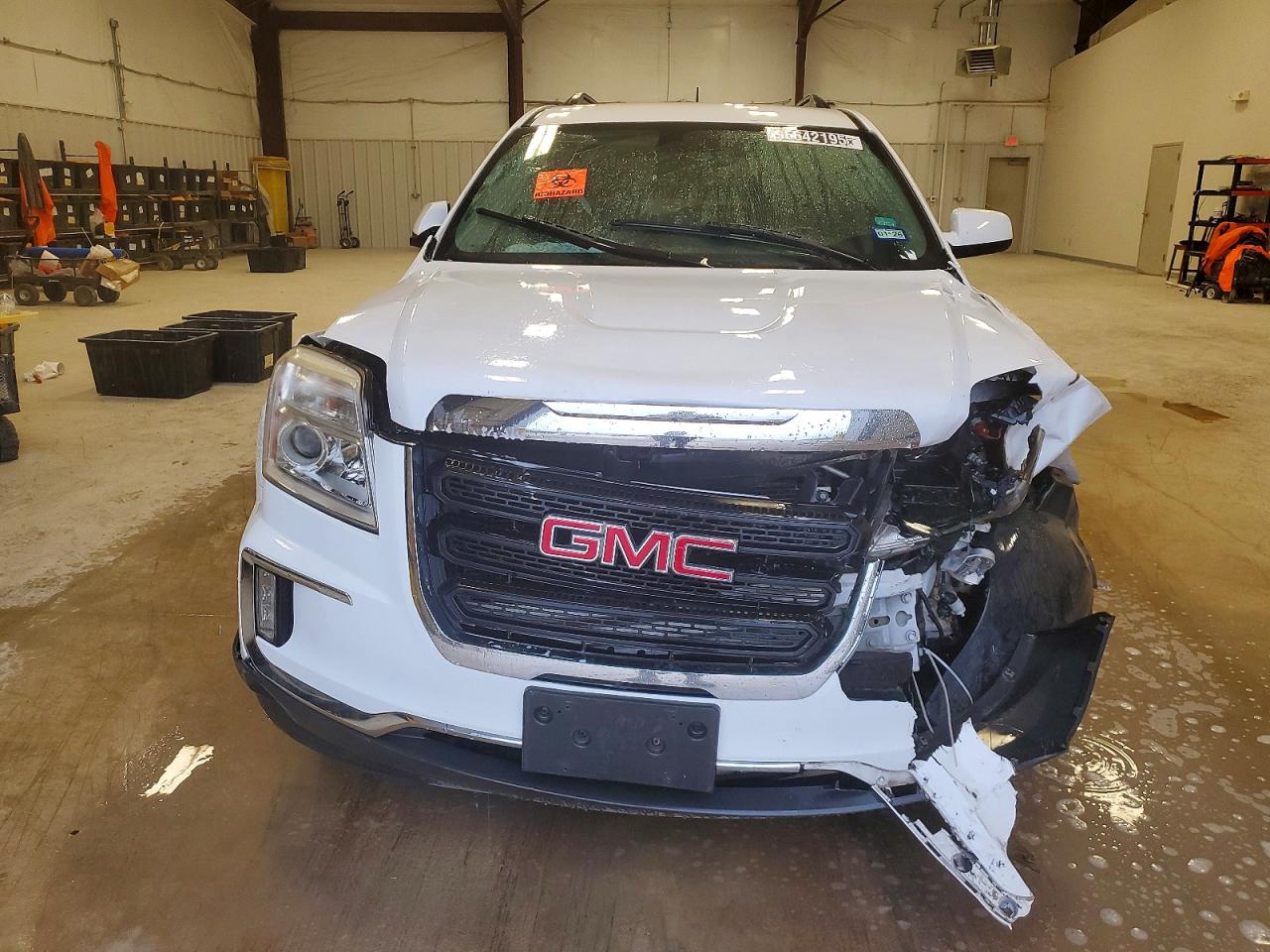 2017 GMC TERRAIN SLE photo 5