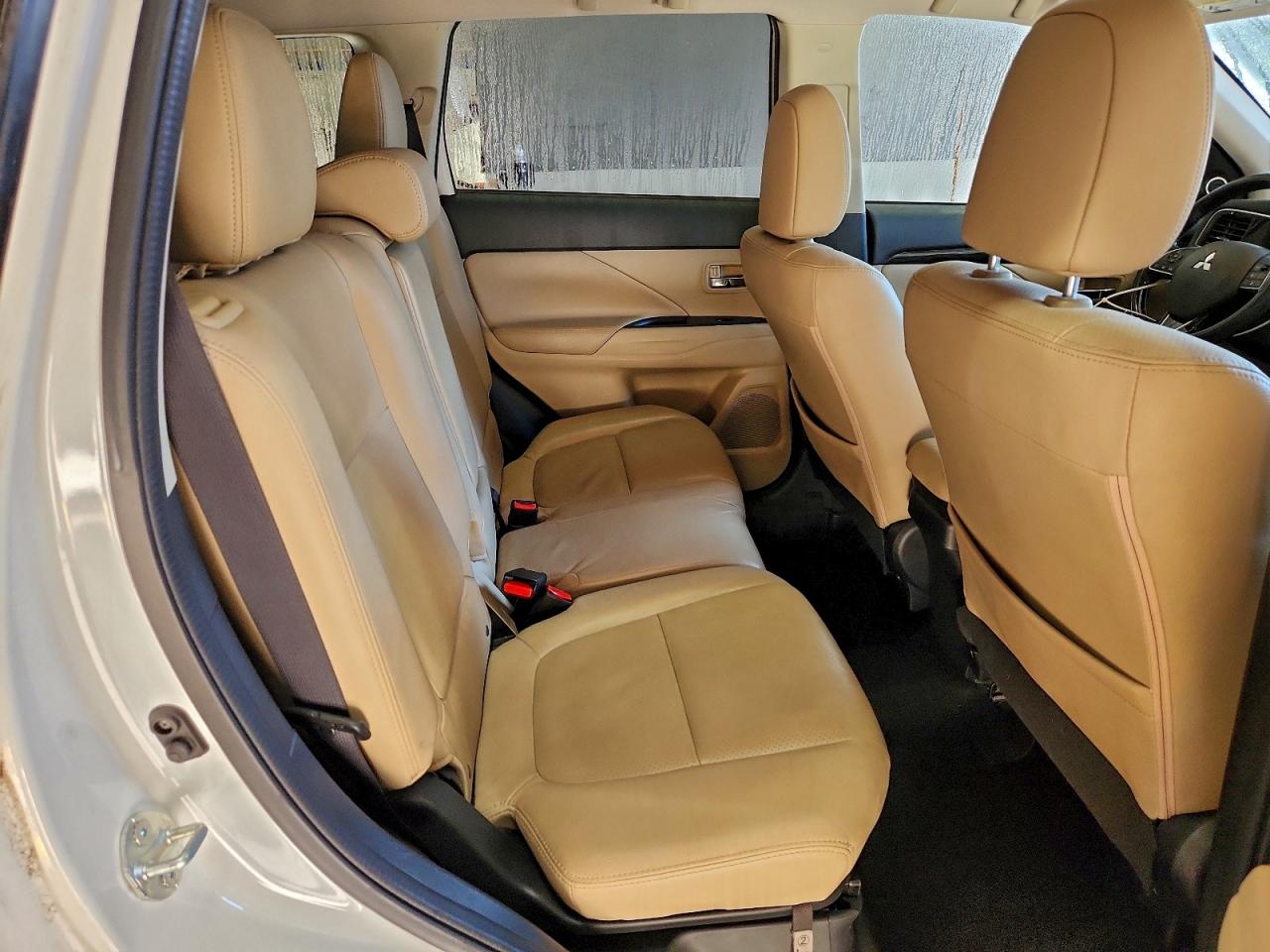 2016 MITSUBISHI OUTLANDER SE photo 21