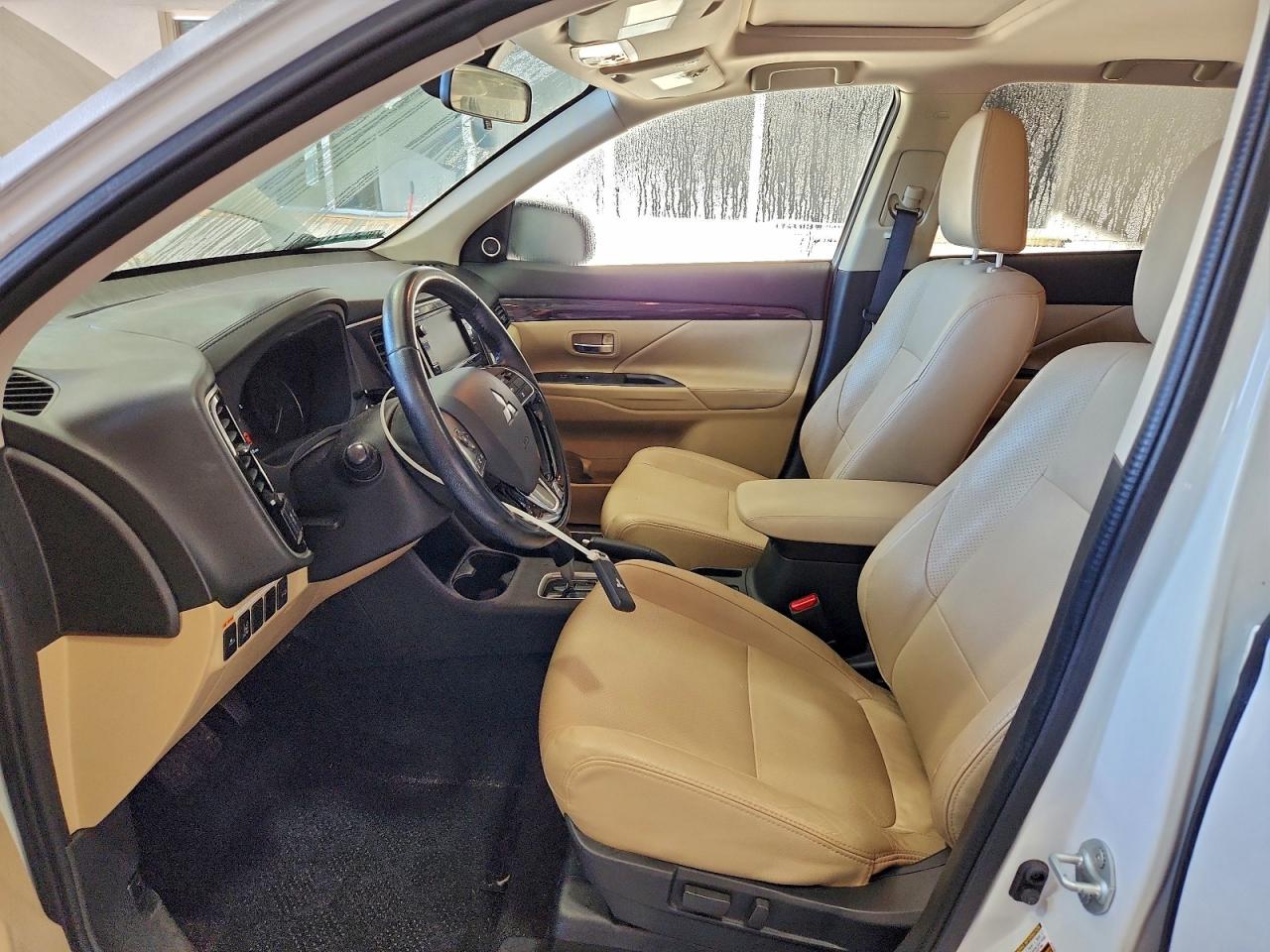 2016 MITSUBISHI OUTLANDER SE photo 13